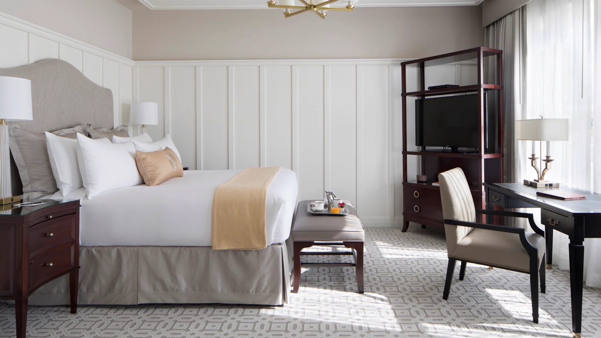 Hotel Drisco guest room in Pacific Heights