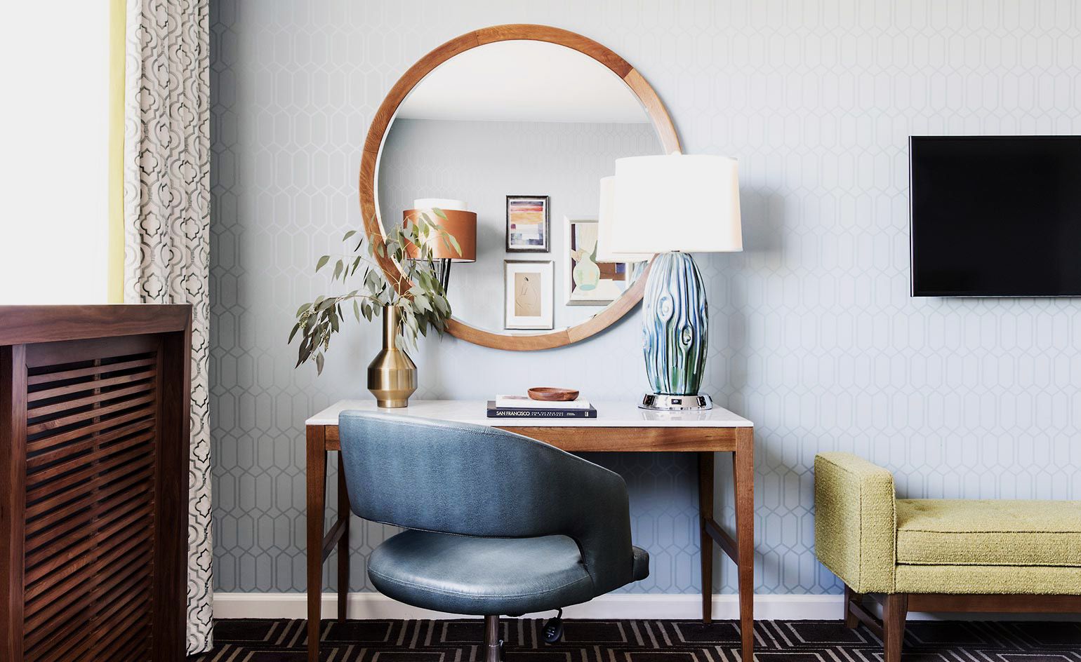 Guest room at The Laurel Inn in San Francisco